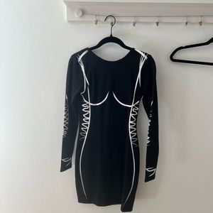 Maniere De Voir Dress size UK 10 (US 6) Body Con Black and White